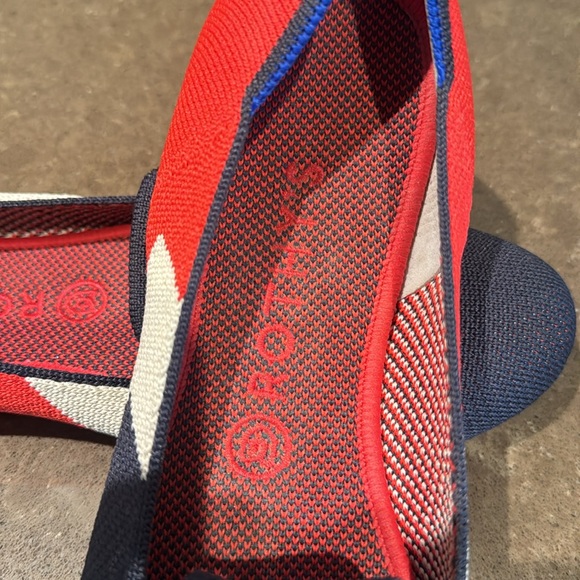 Rothy’s woman’s size 10 flats - Picture 2 of 3